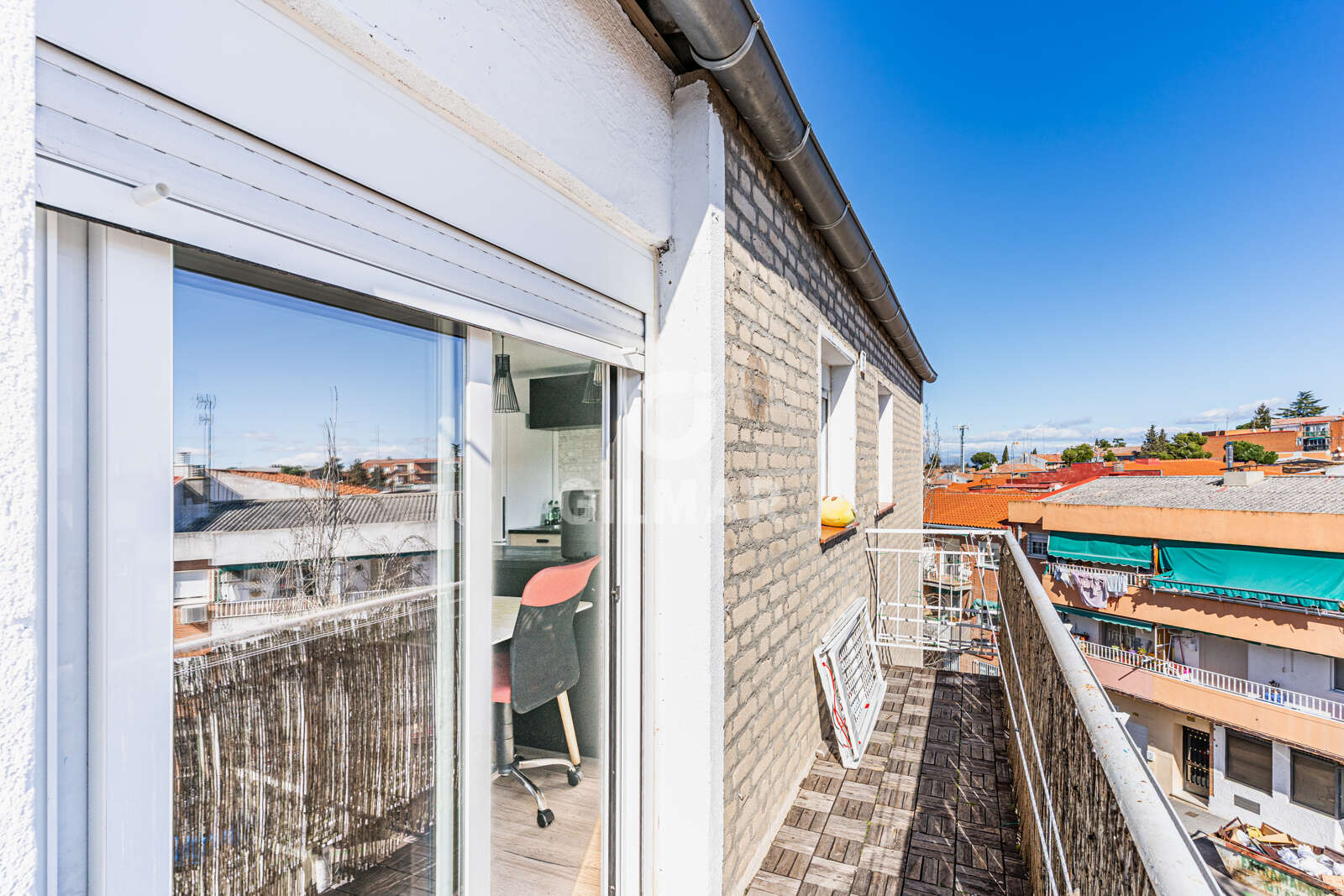 Property slider Gilmar