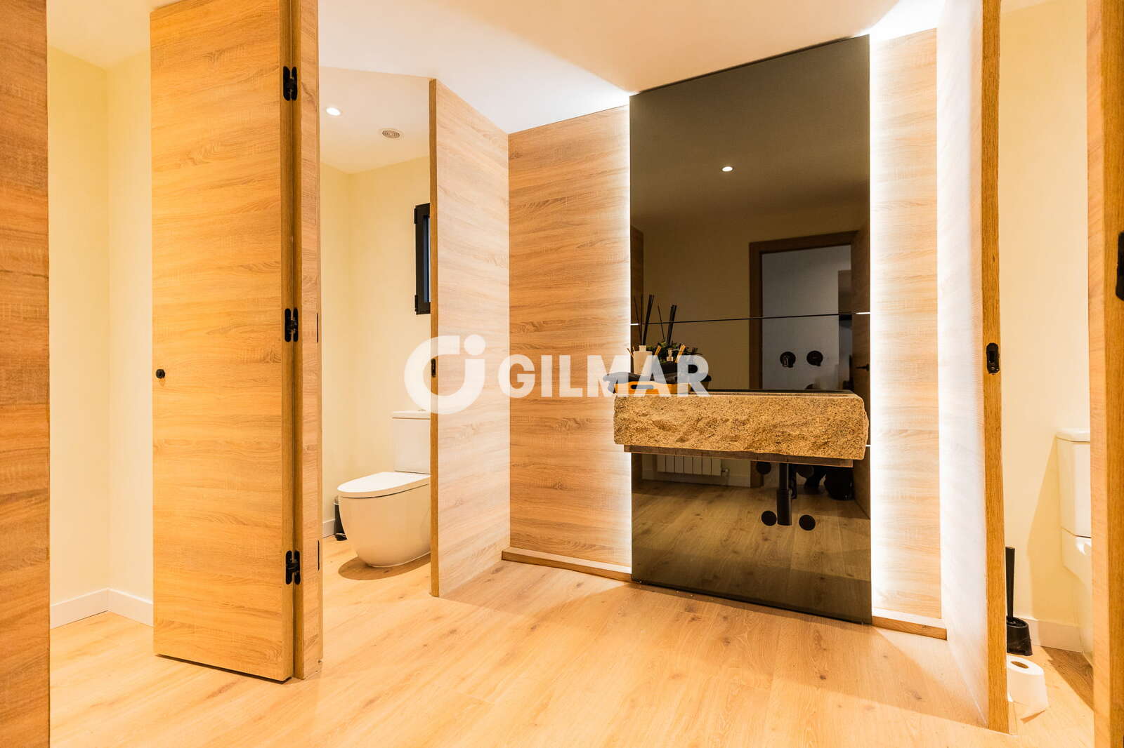 Property slider Gilmar