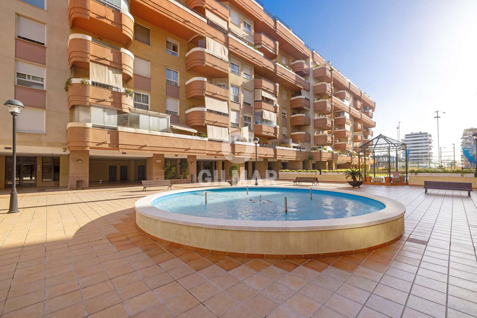 Property slider Gilmar