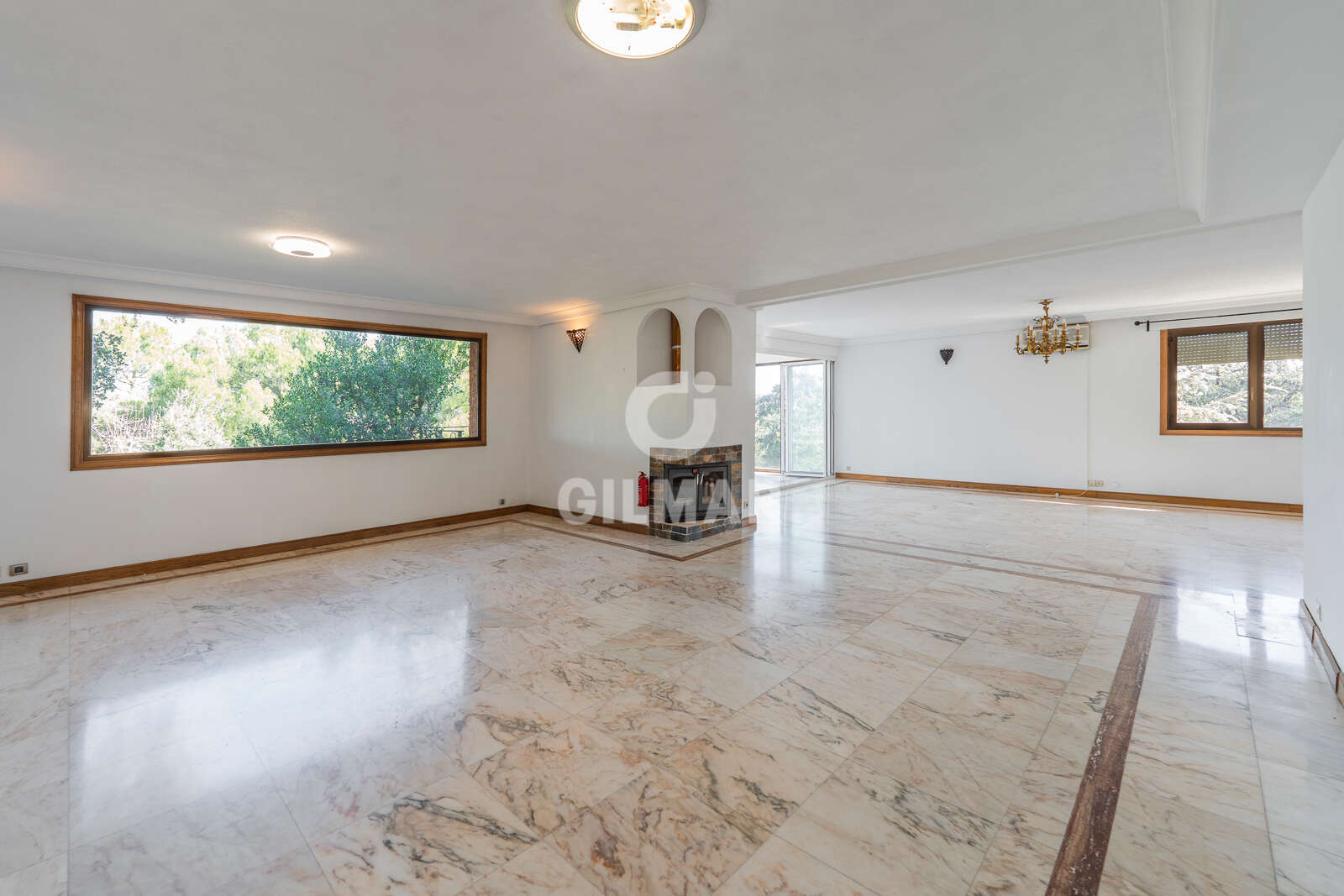 Property slider Gilmar