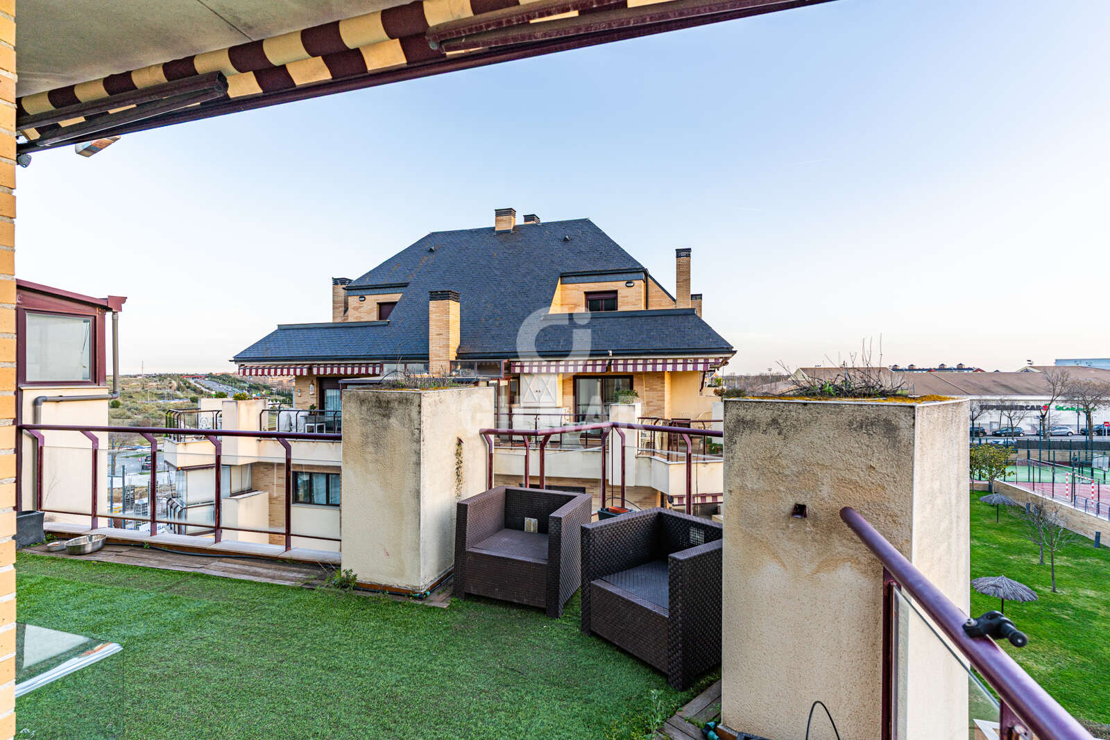 Property slider Gilmar