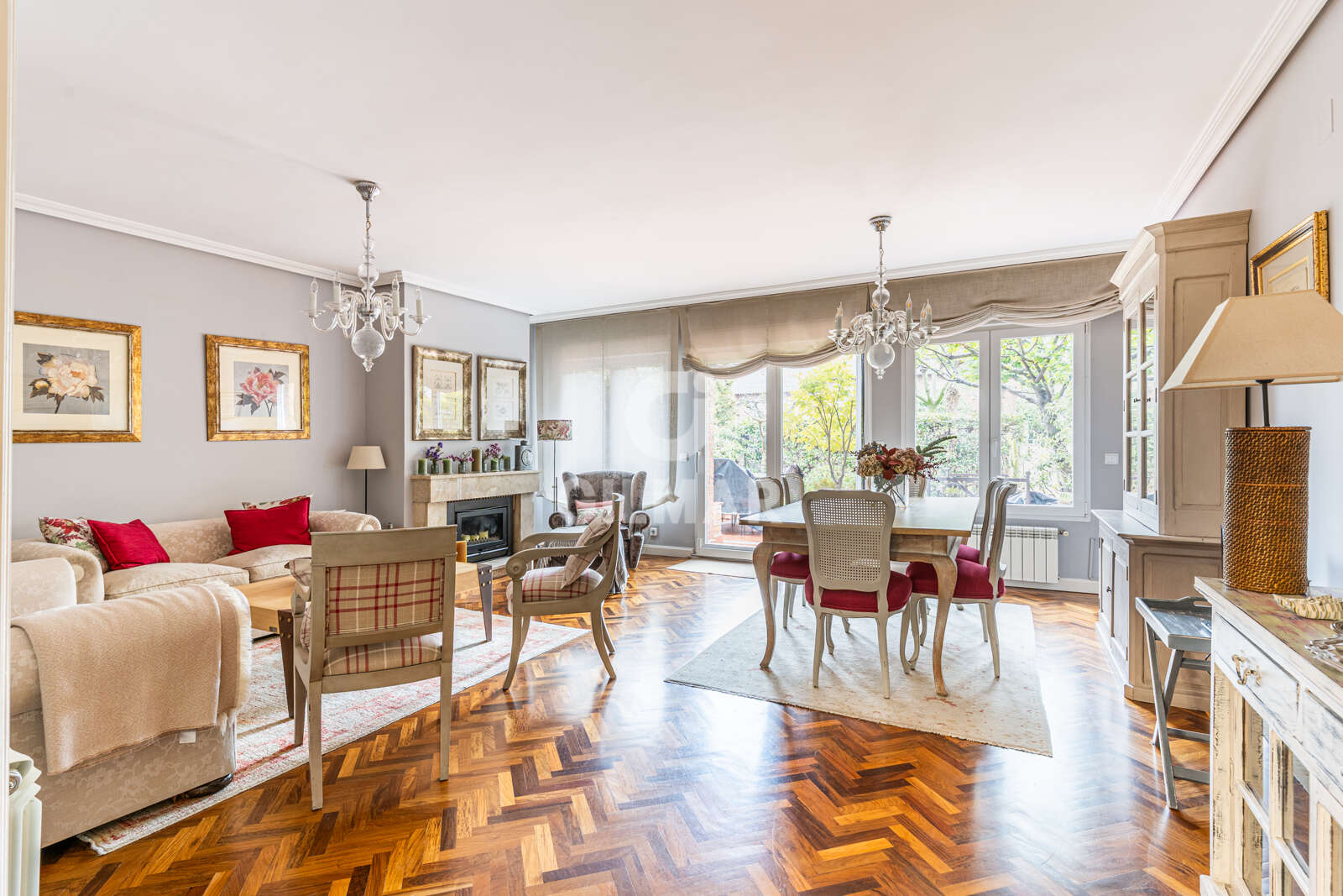 Property slider Gilmar