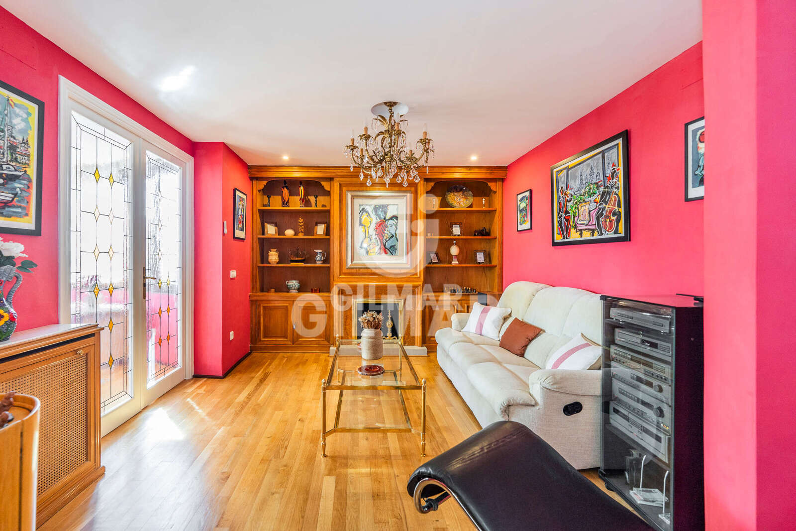 Property slider Gilmar