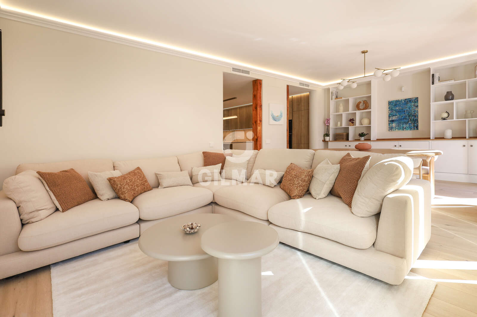 Property slider Gilmar