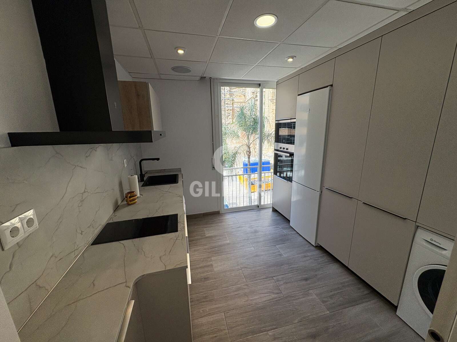 Property slider Gilmar