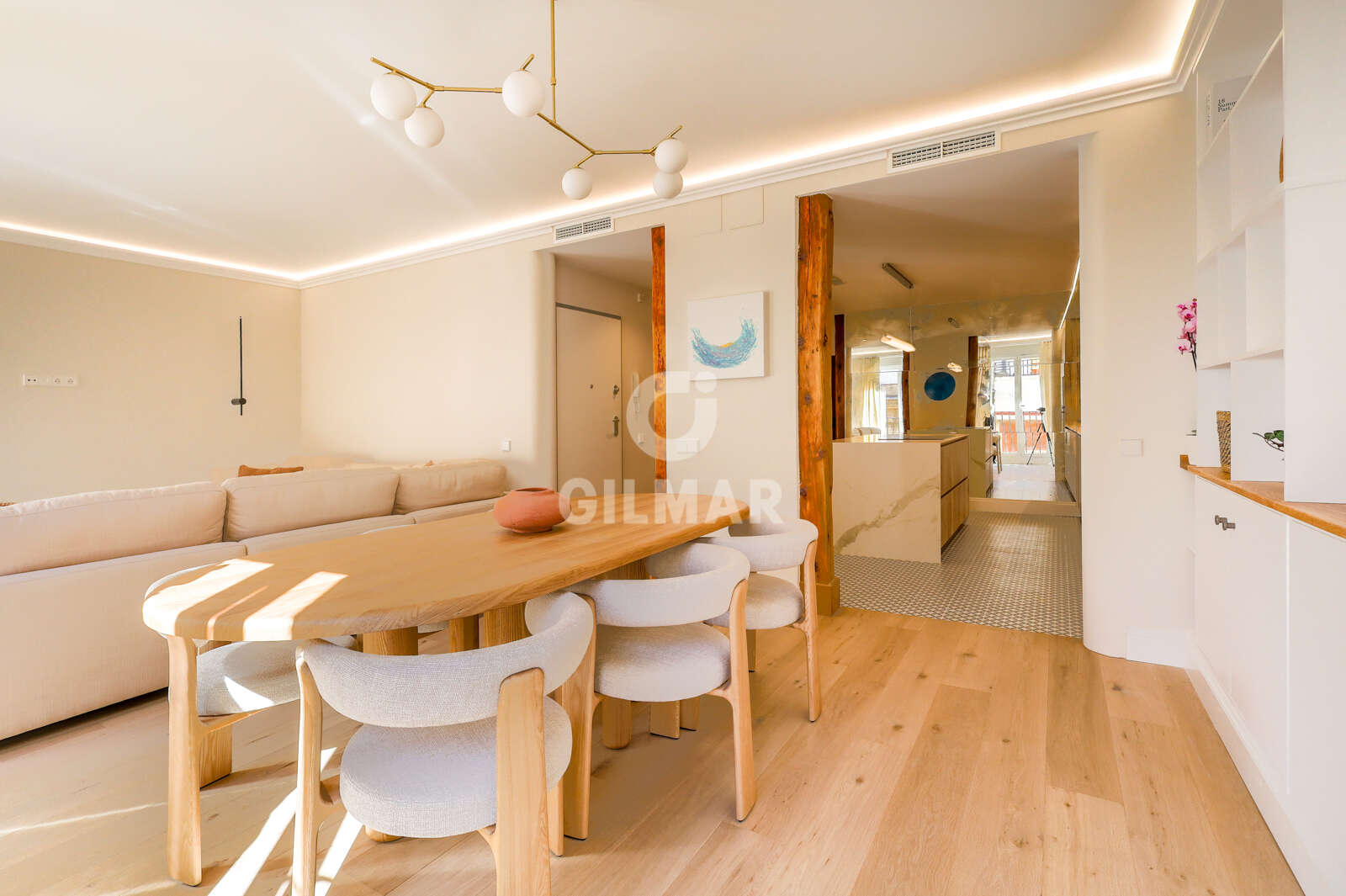 Property slider Gilmar
