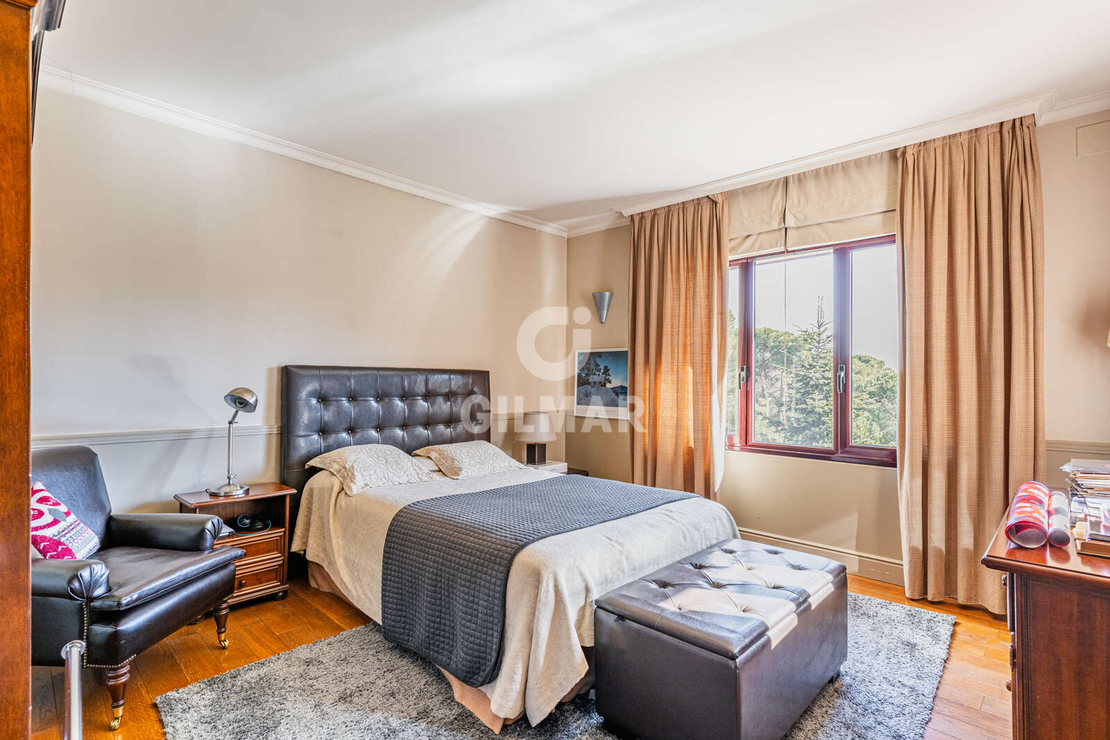 Property slider Gilmar