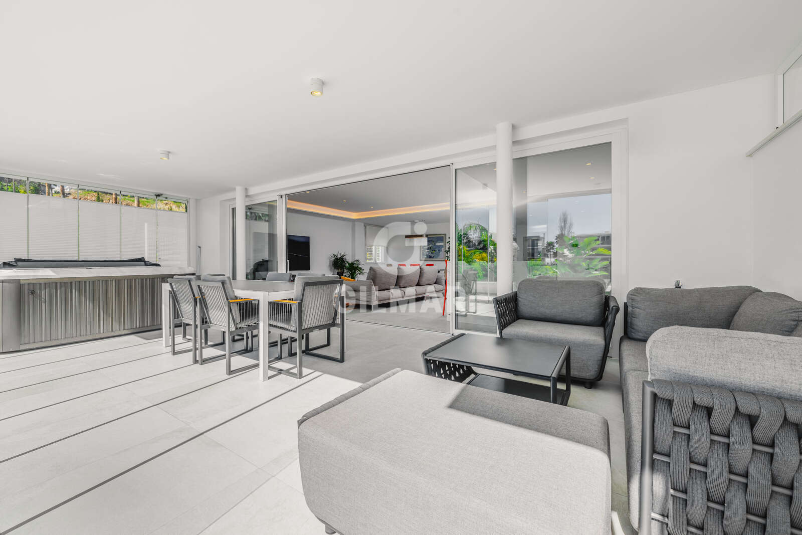 Property slider Gilmar