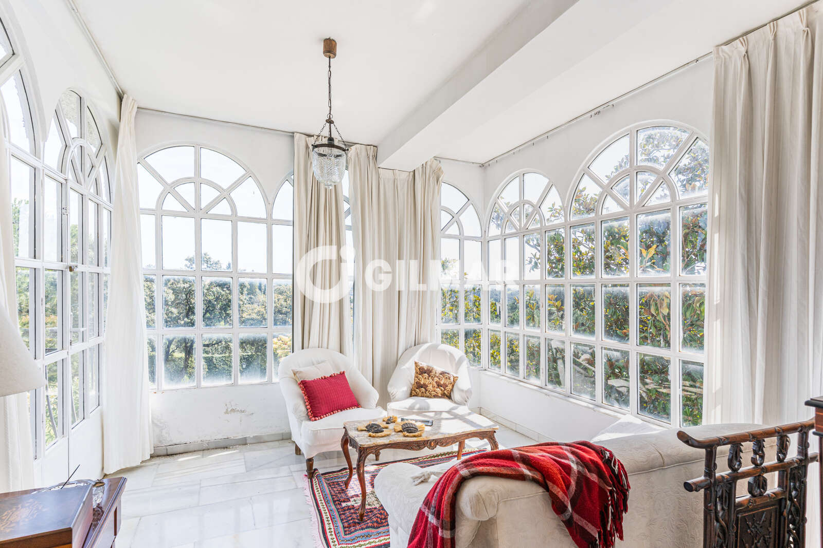 Property slider Gilmar