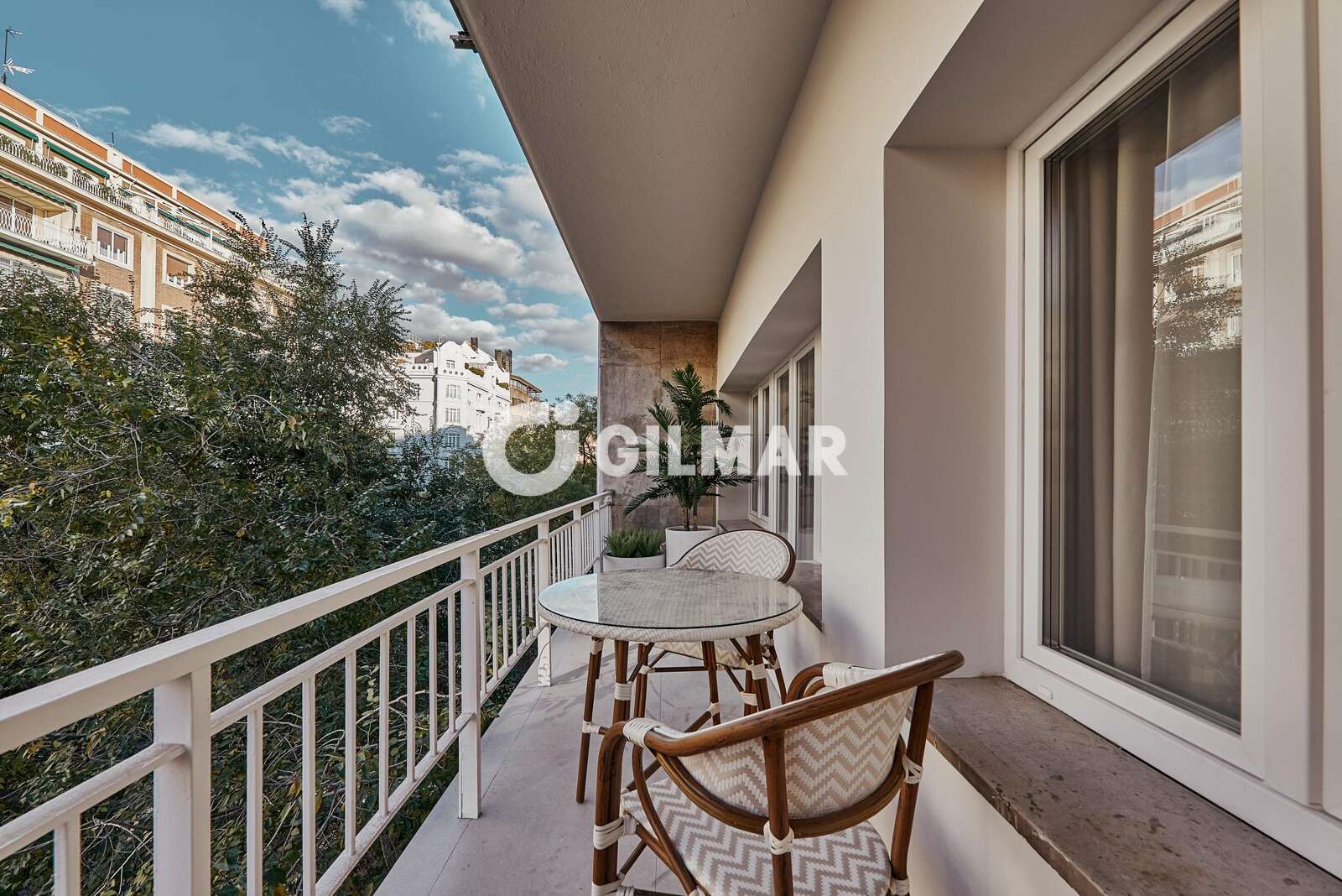 Property slider Gilmar
