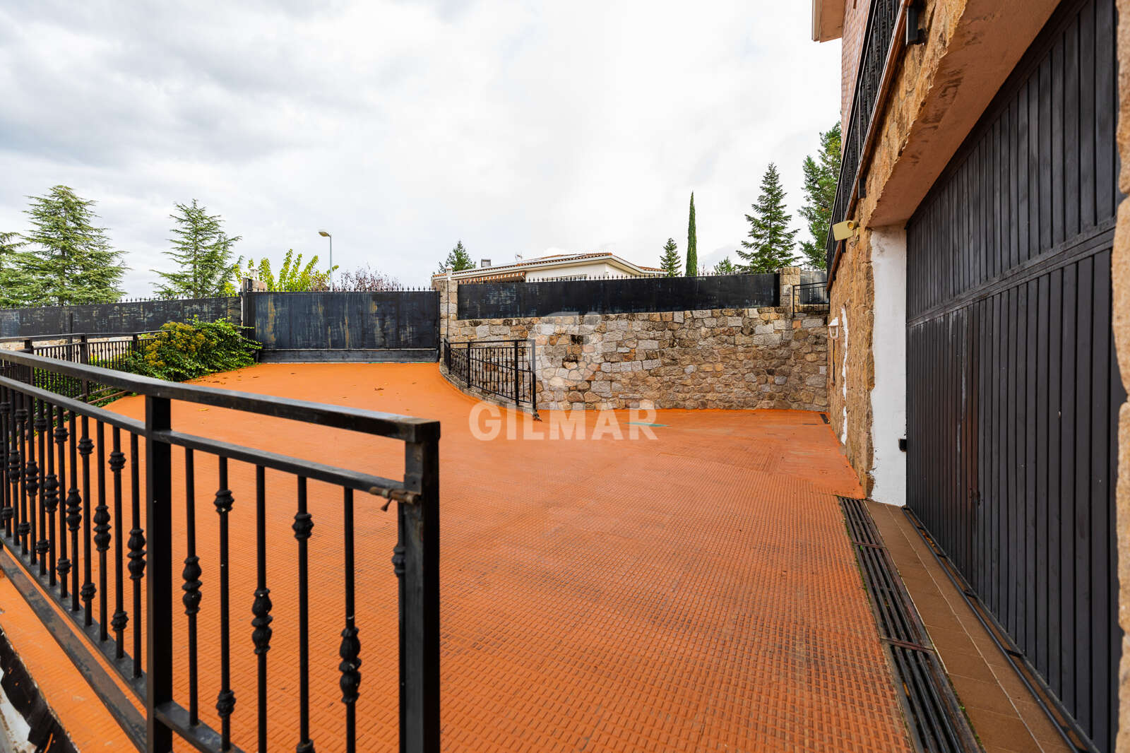 Property slider Gilmar