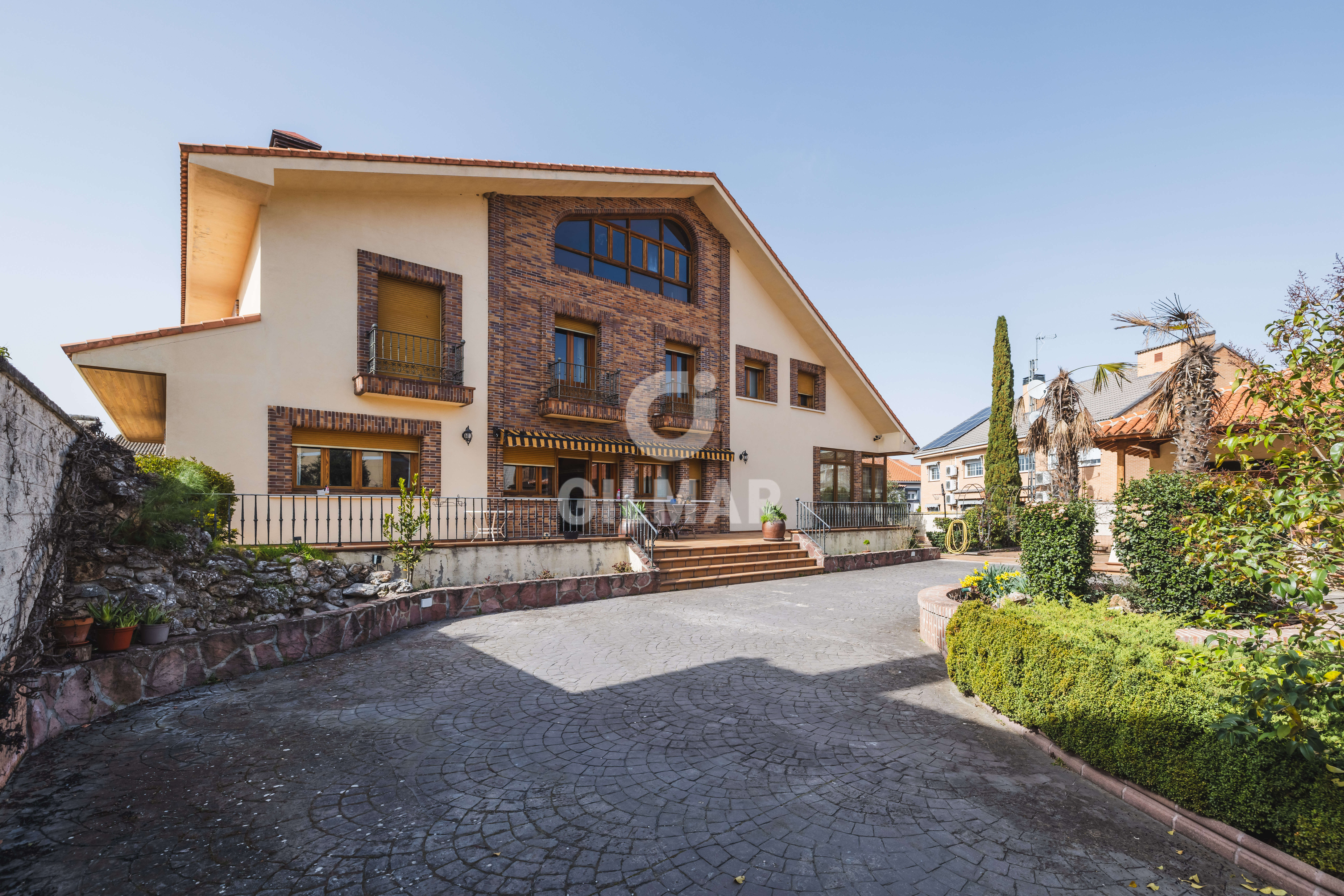 Chalet Independiente en venta en Arganda del Rey – Madrid