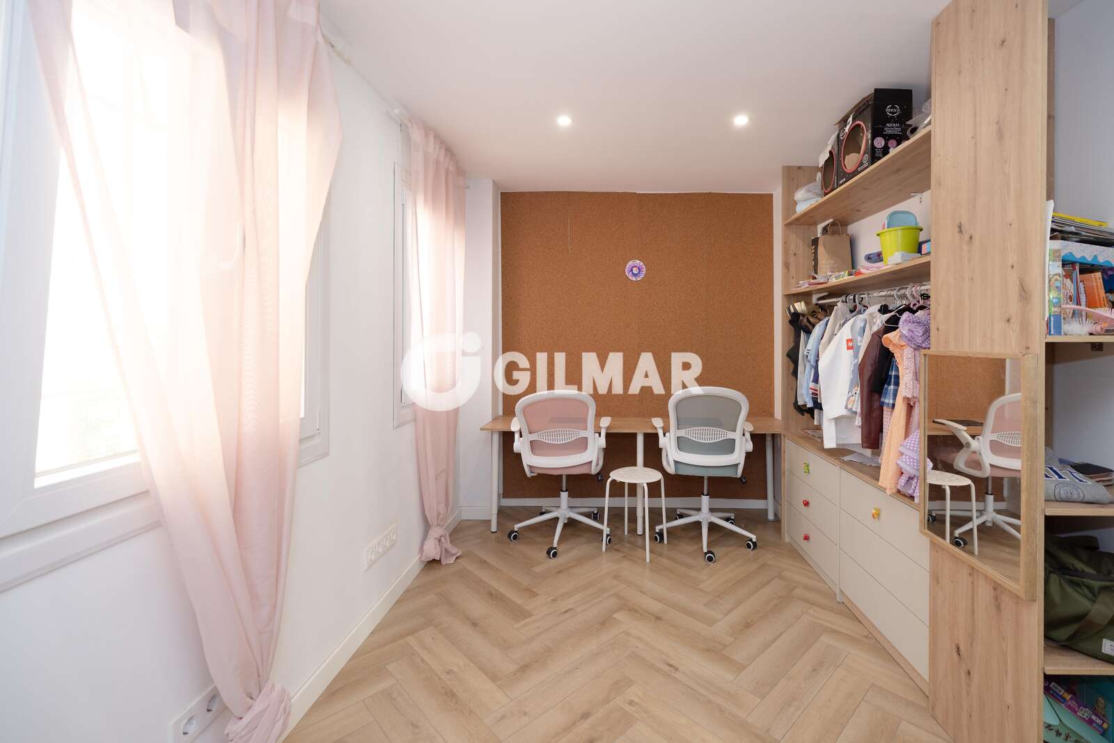 Property slider Gilmar