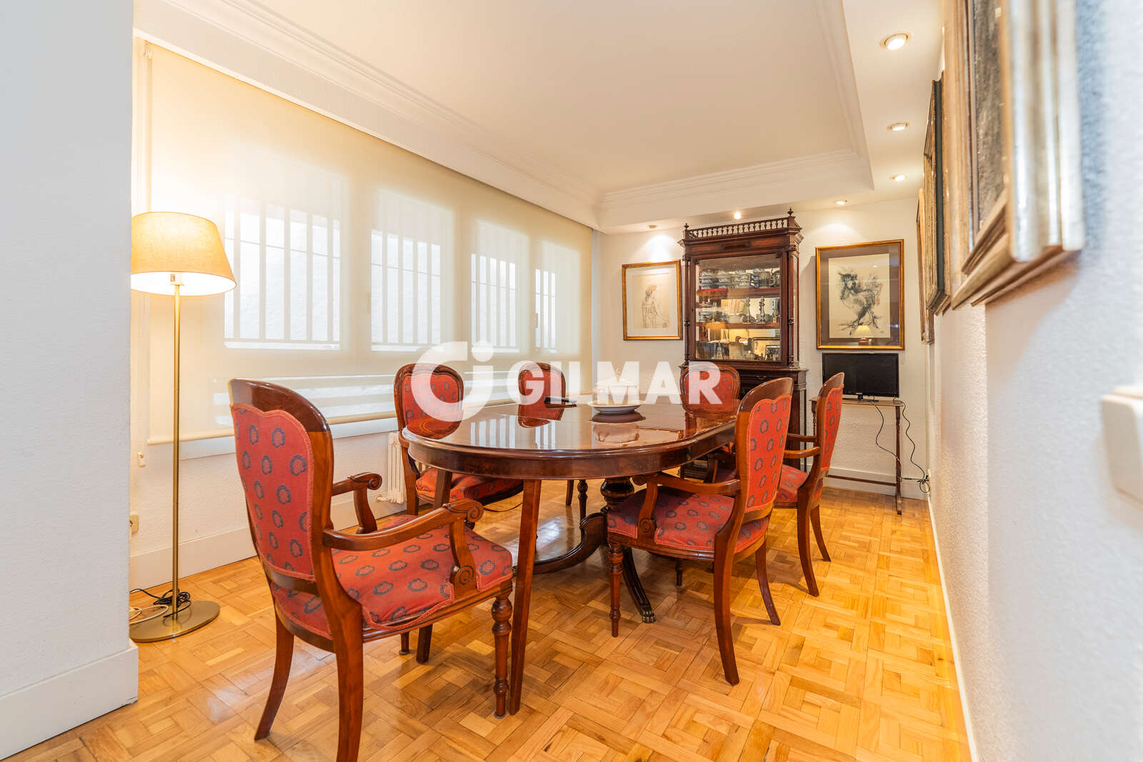Property slider Gilmar