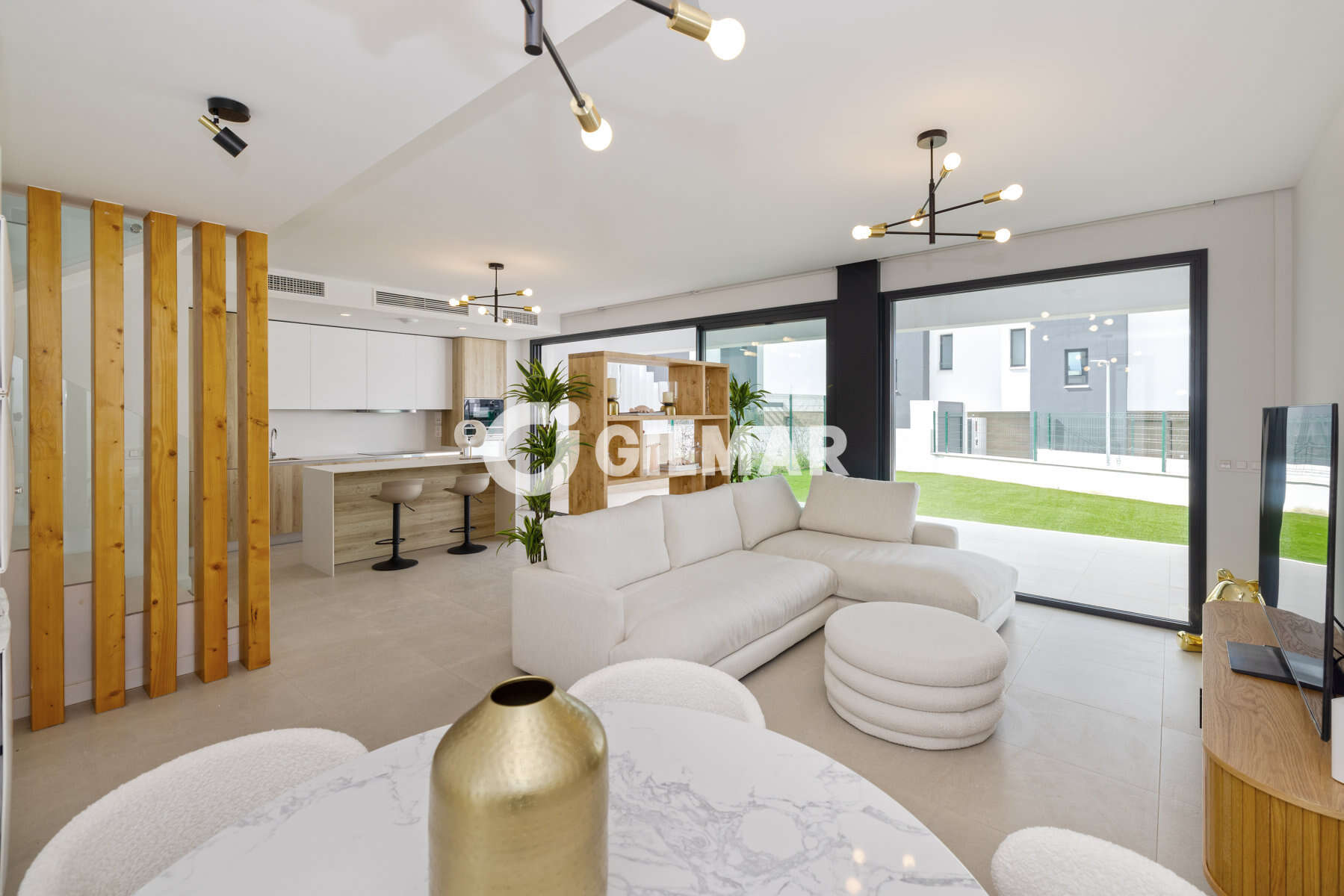 Photo of Semi-detached house