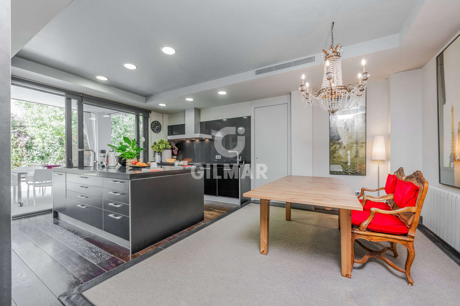 Property slider Gilmar