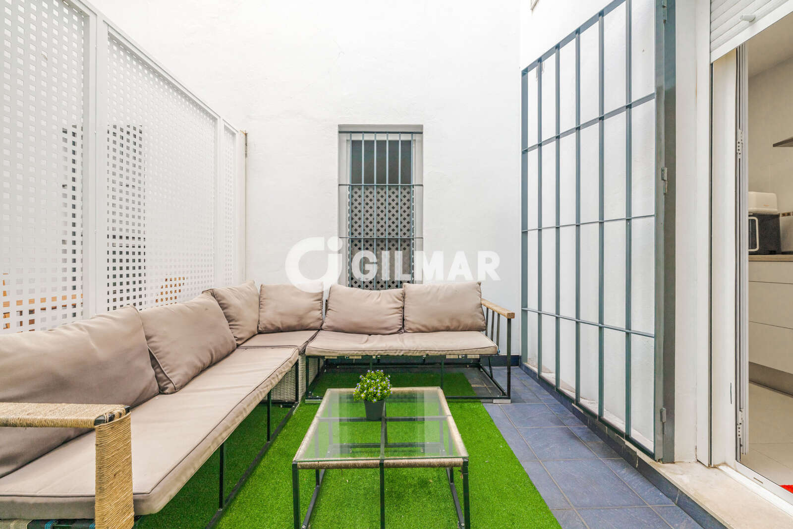 Property slider Gilmar