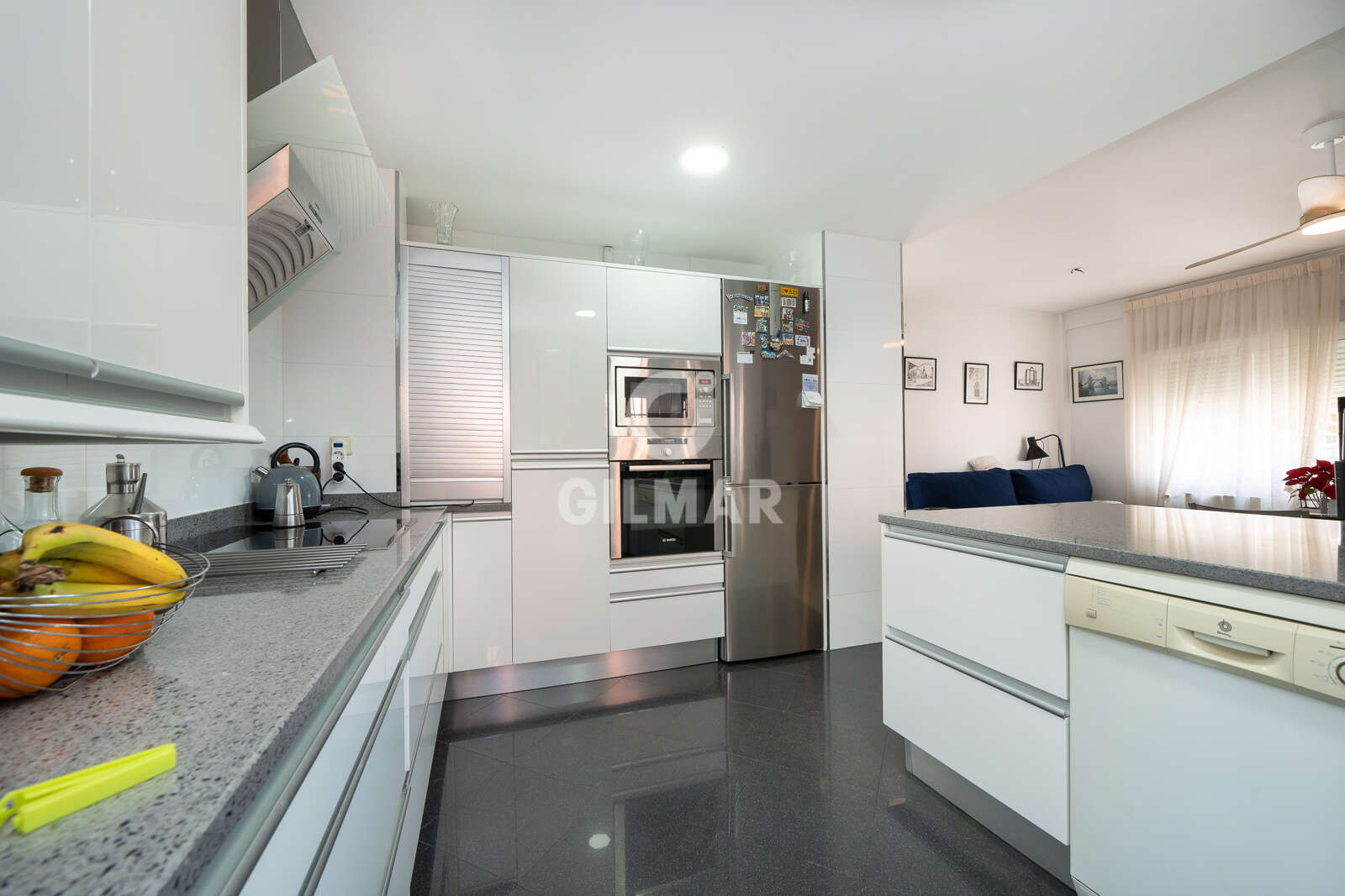 Property slider Gilmar