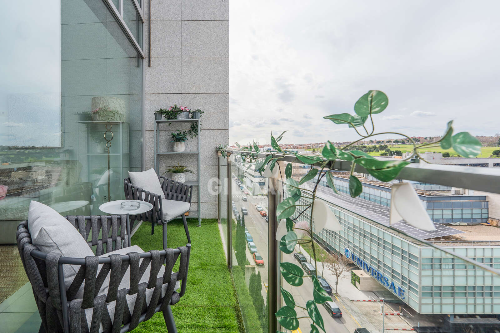 Property slider Gilmar