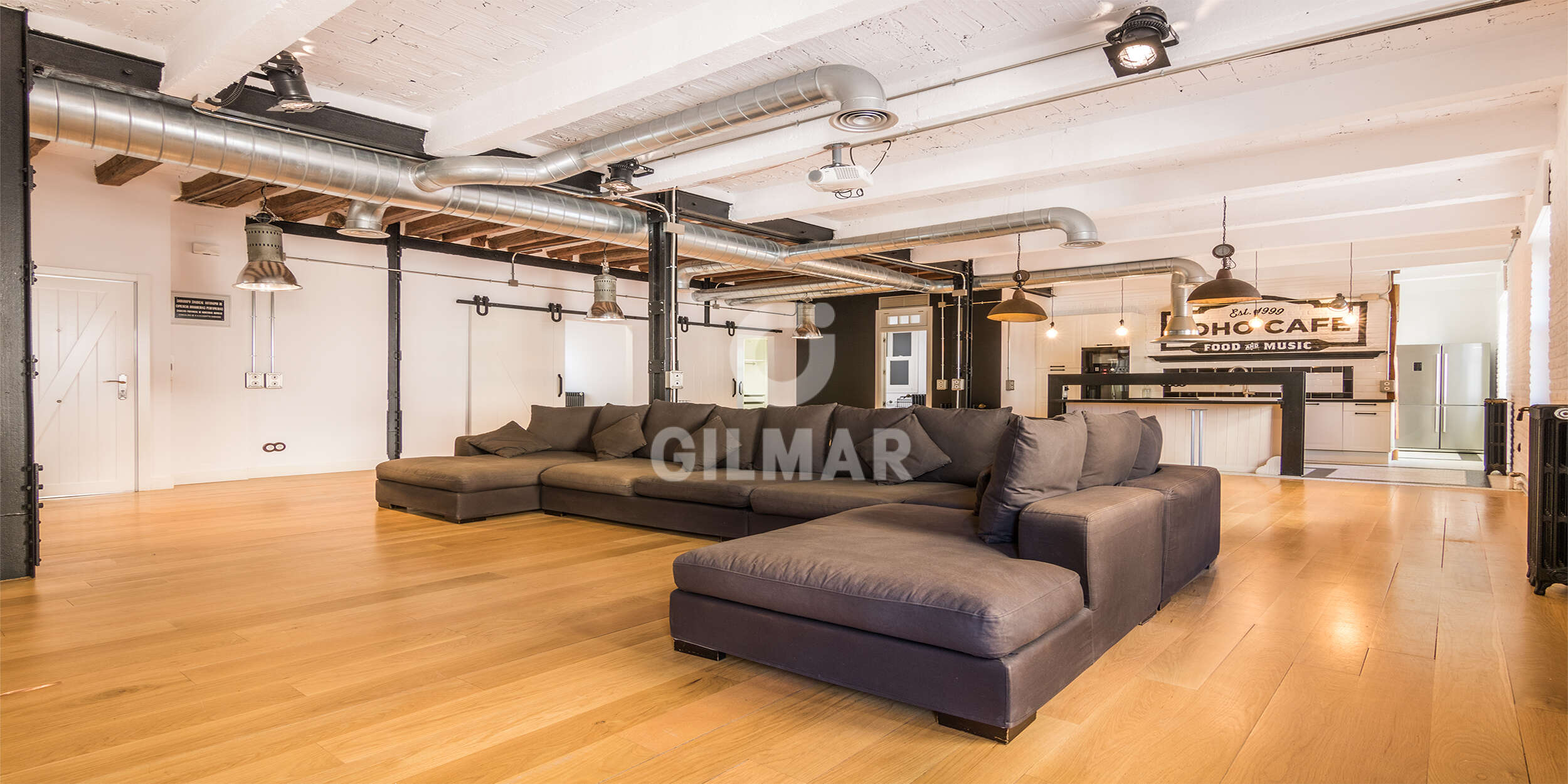 Piso · 215 m² · 2 dorm