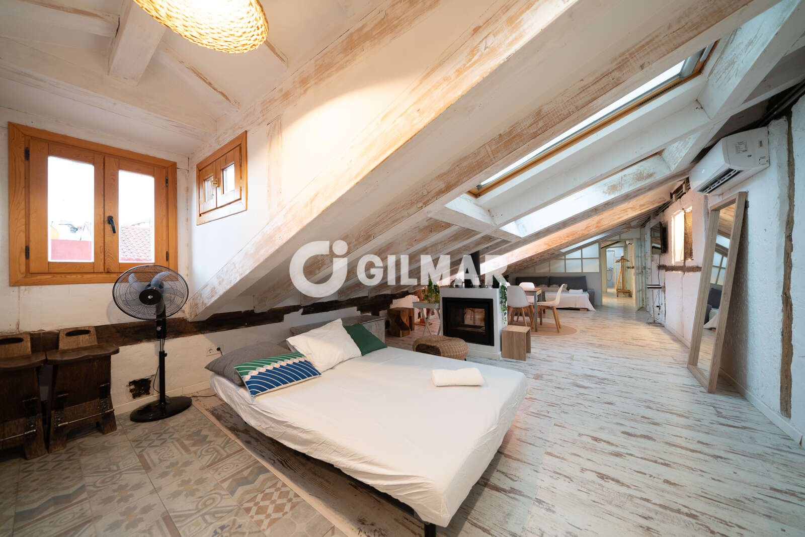 Property slider Gilmar