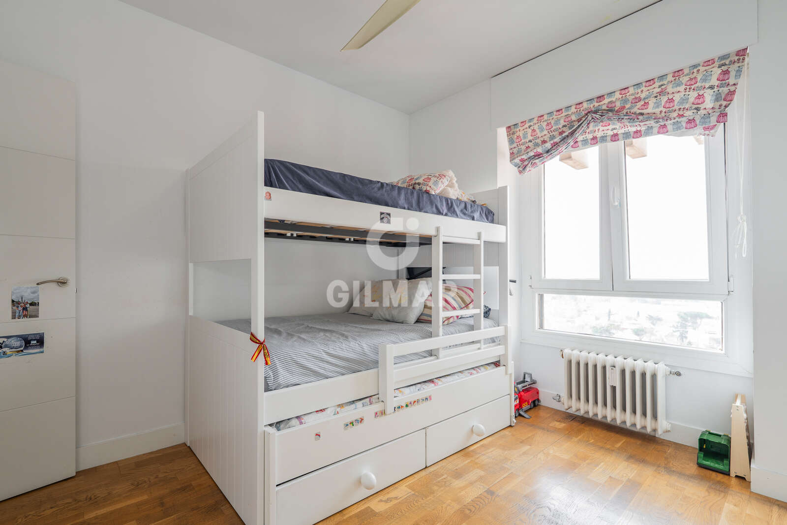 Property slider Gilmar