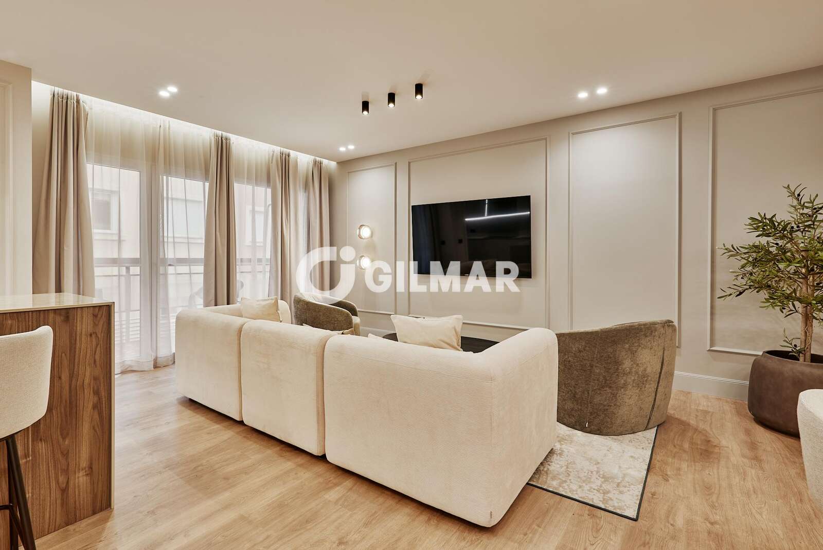 Property slider Gilmar