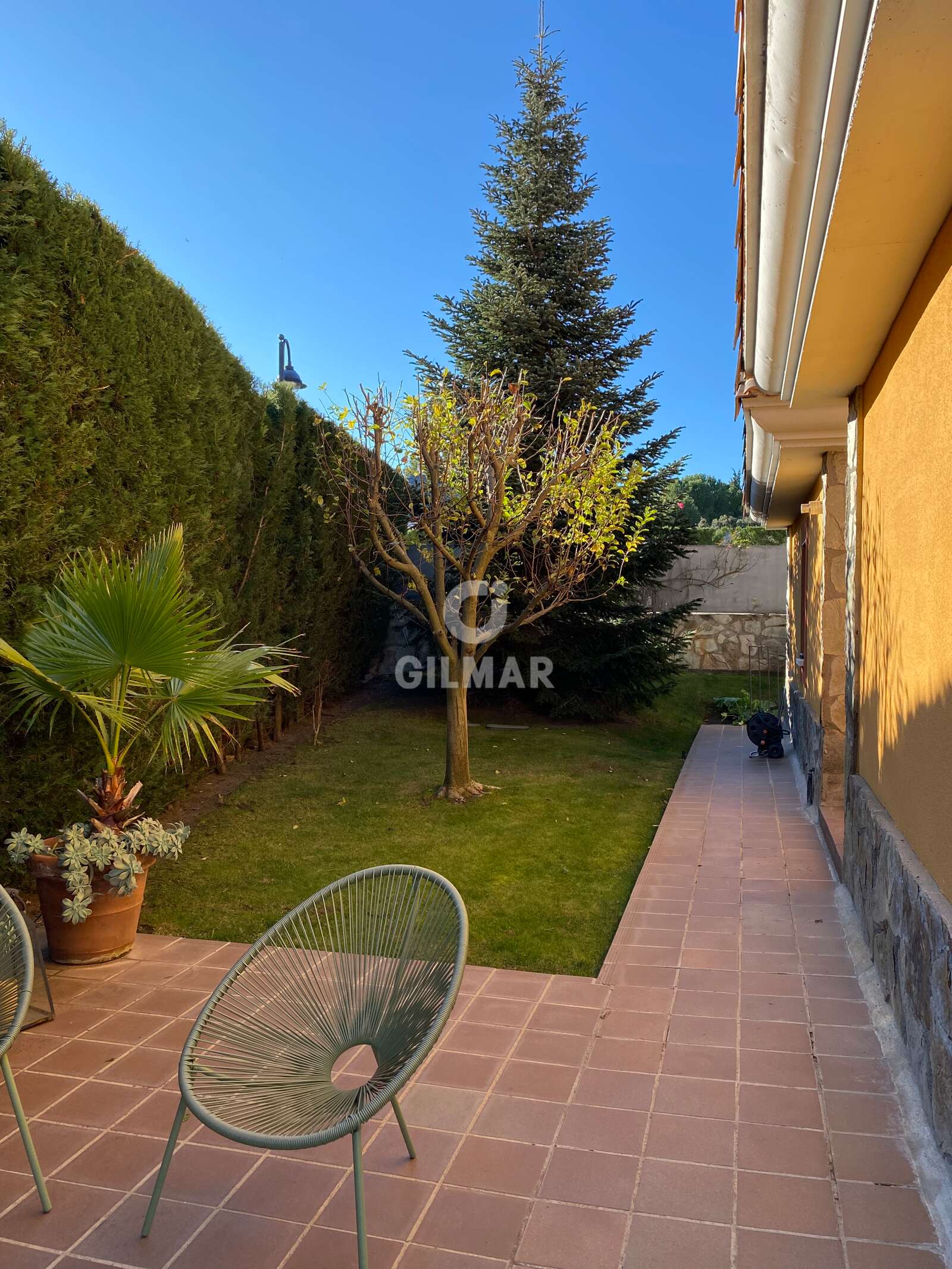Property slider Gilmar