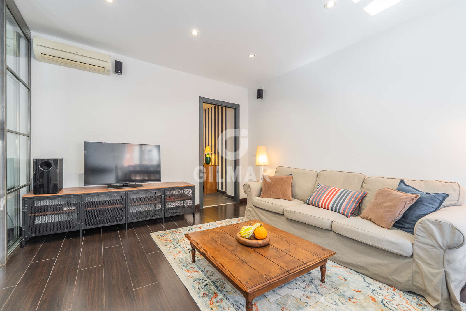 Property slider Gilmar