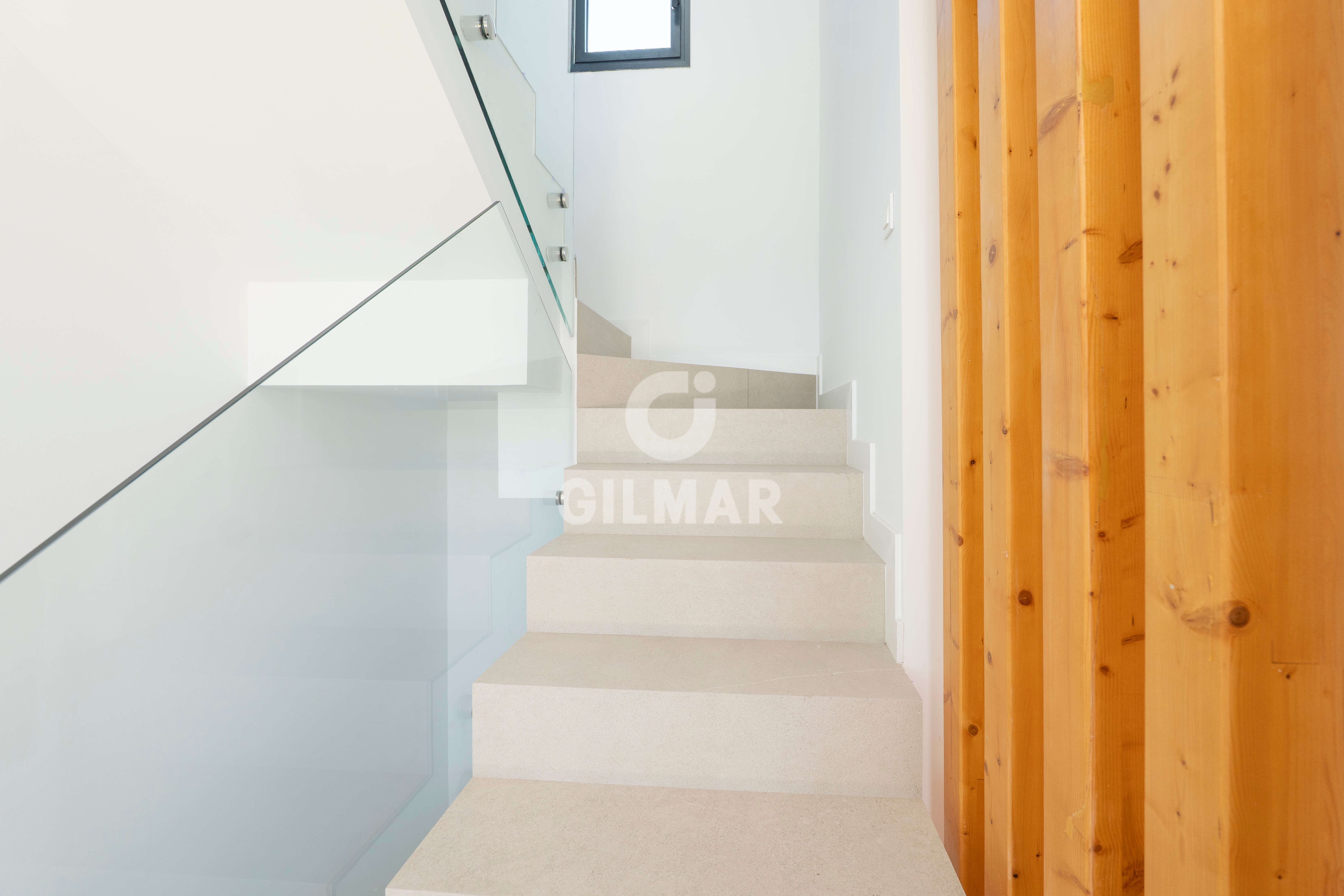 Photo of Semi-detached house