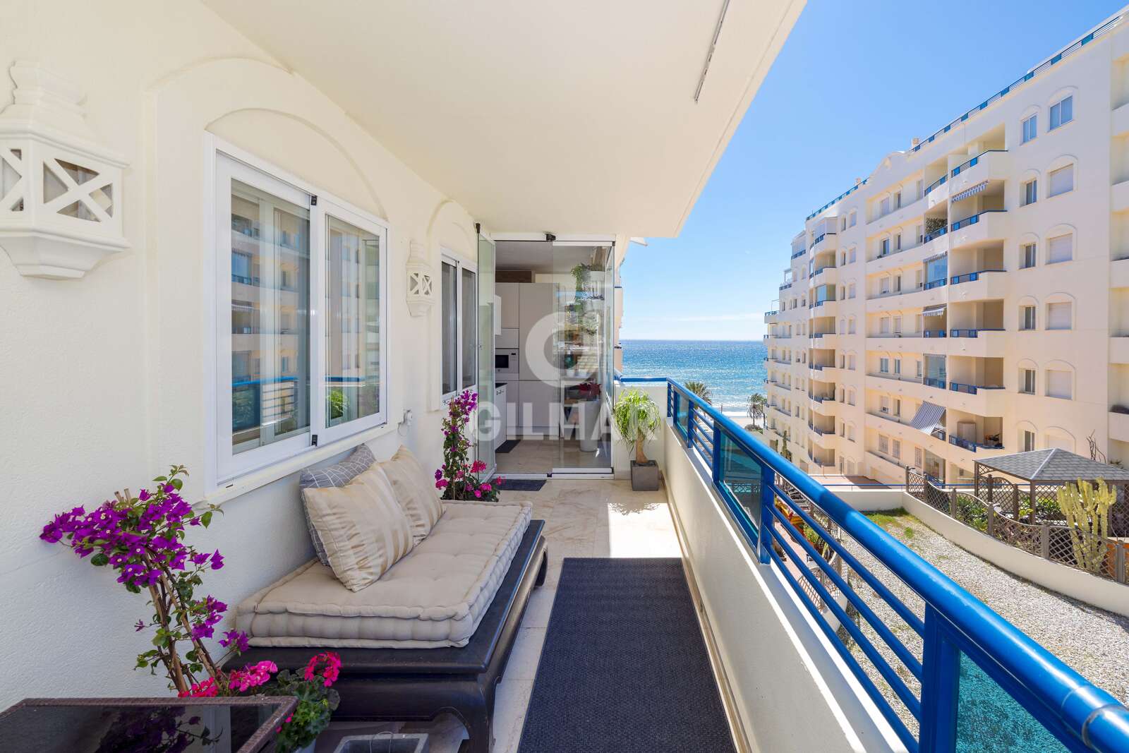 Property slider Gilmar
