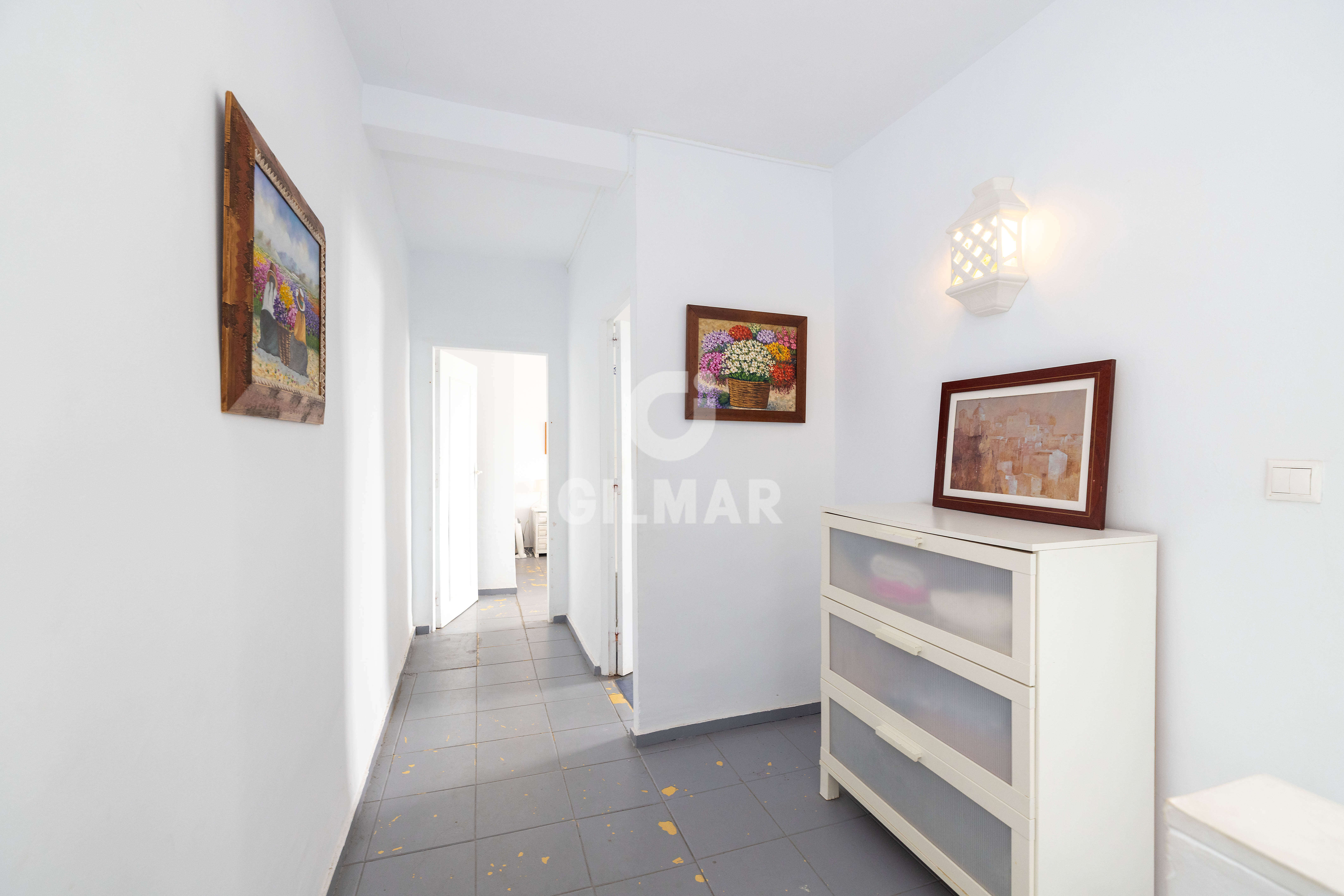 Photo of Semi-detached house
