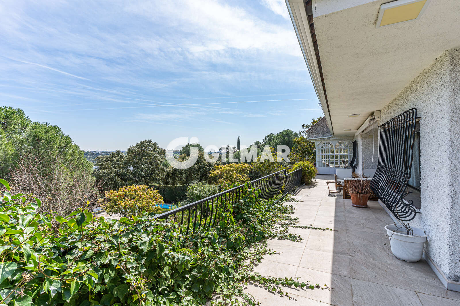 Property slider Gilmar
