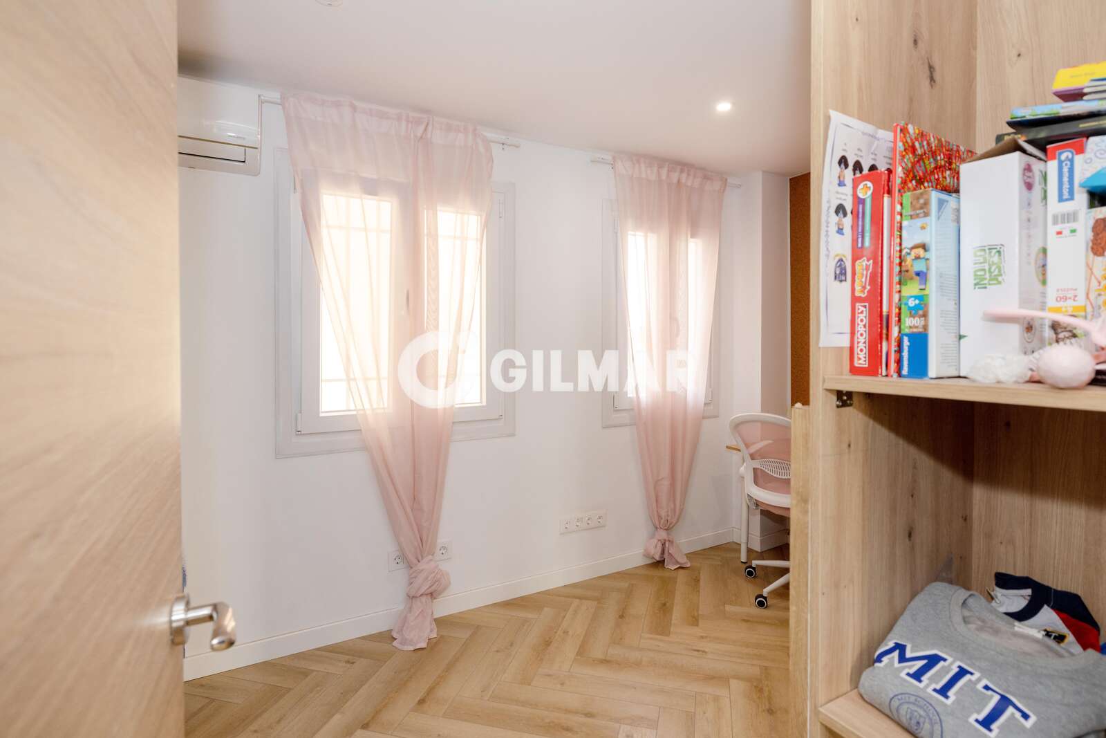 Property slider Gilmar