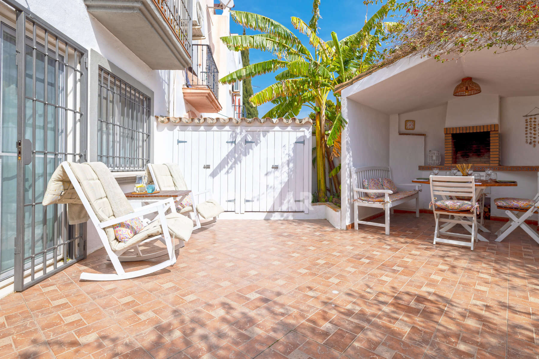Photo of Semi-detached house