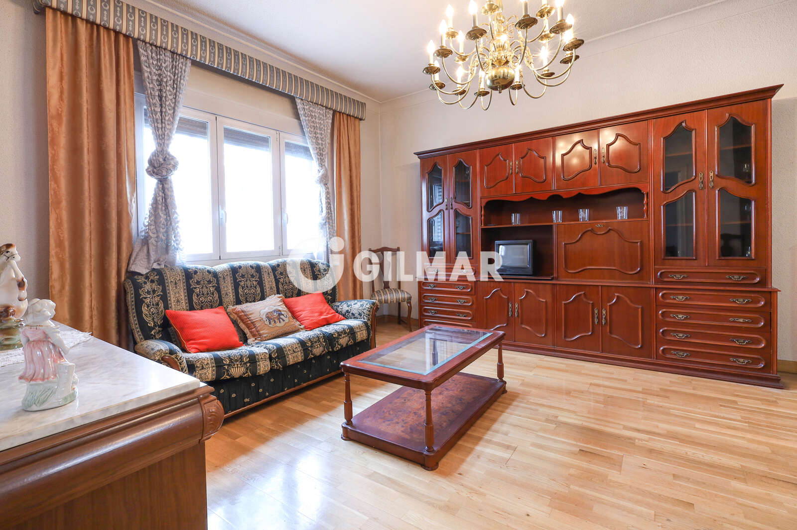 Property slider Gilmar