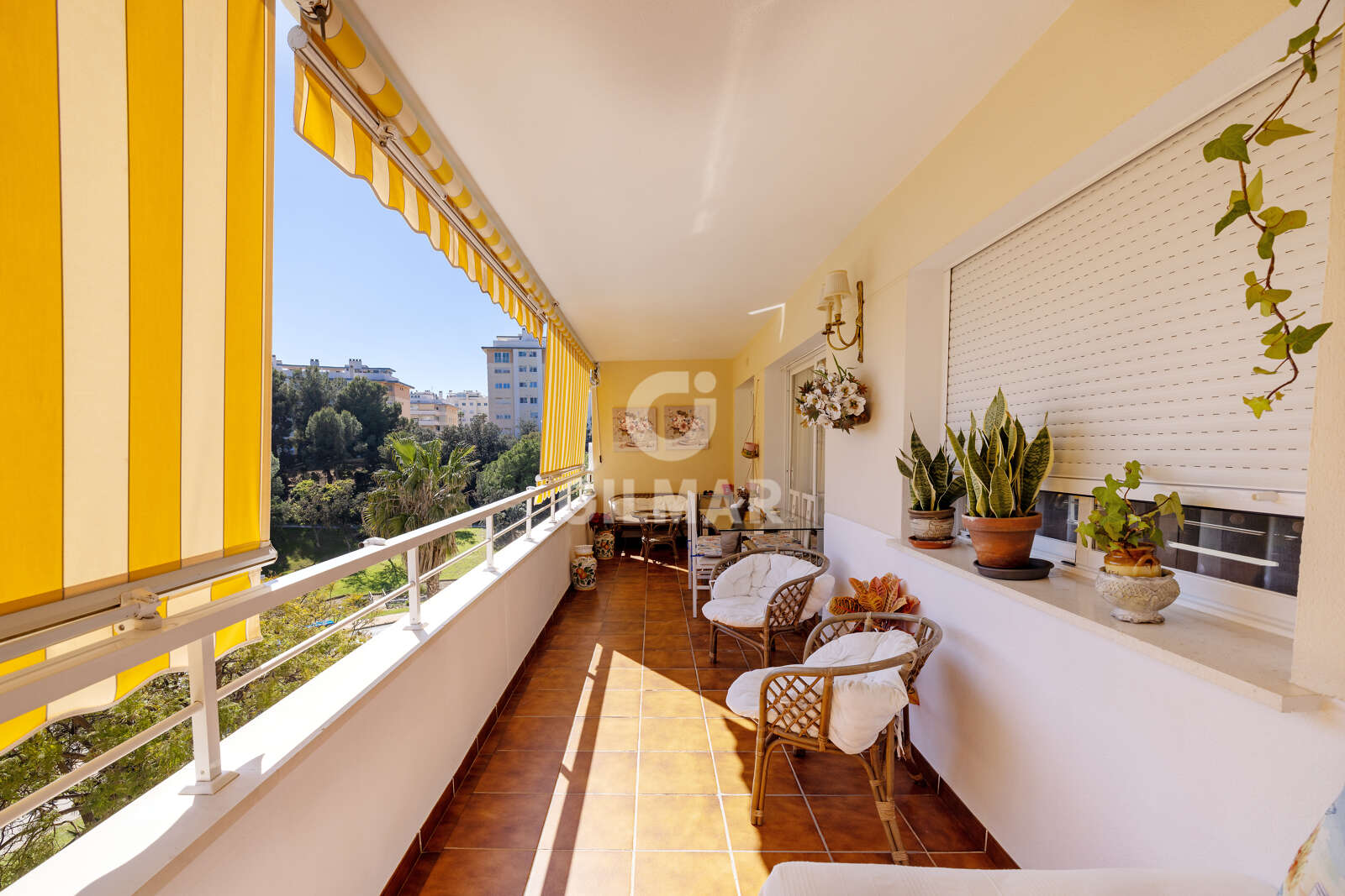 Property slider Gilmar
