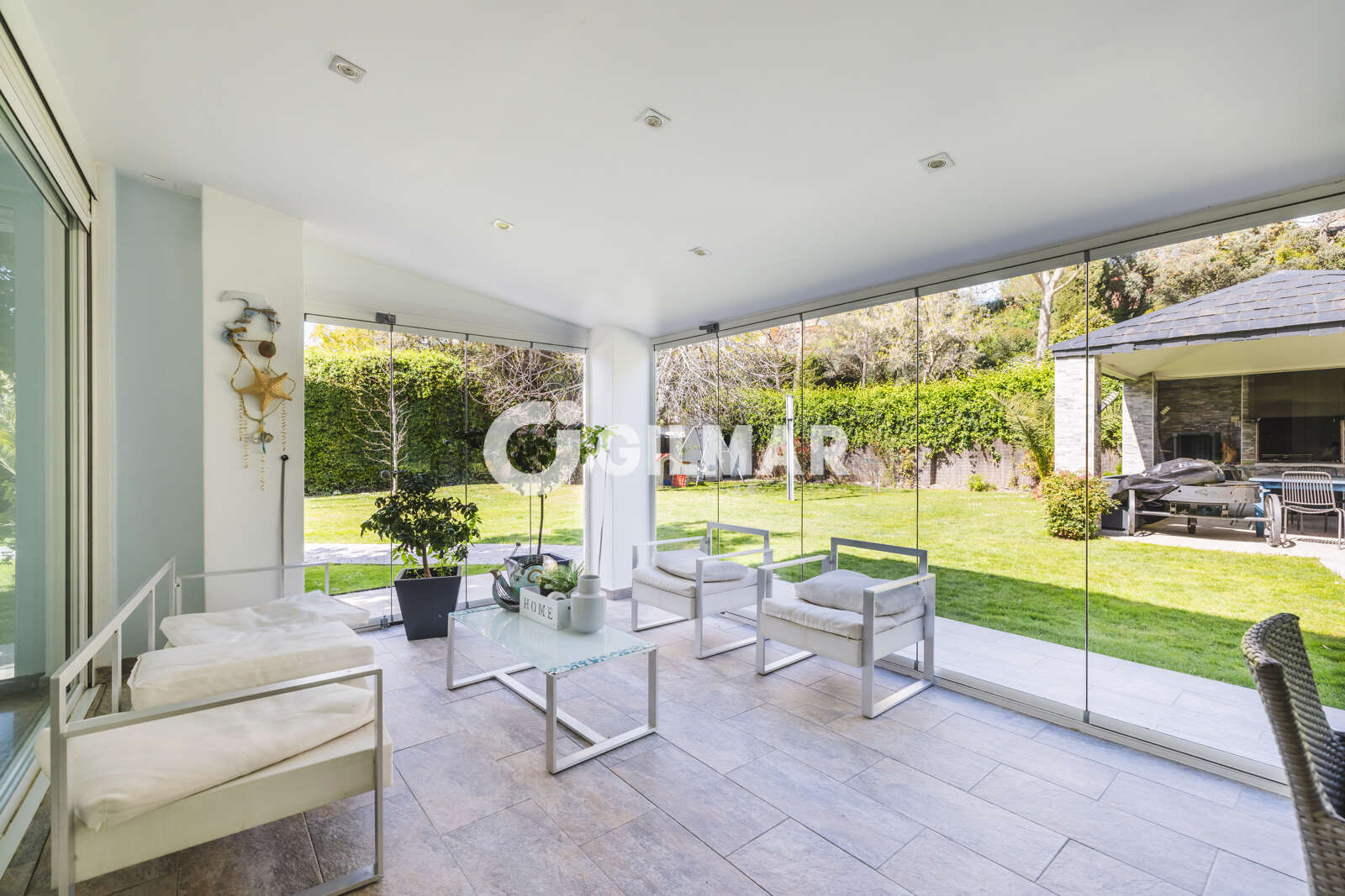 Property slider Gilmar