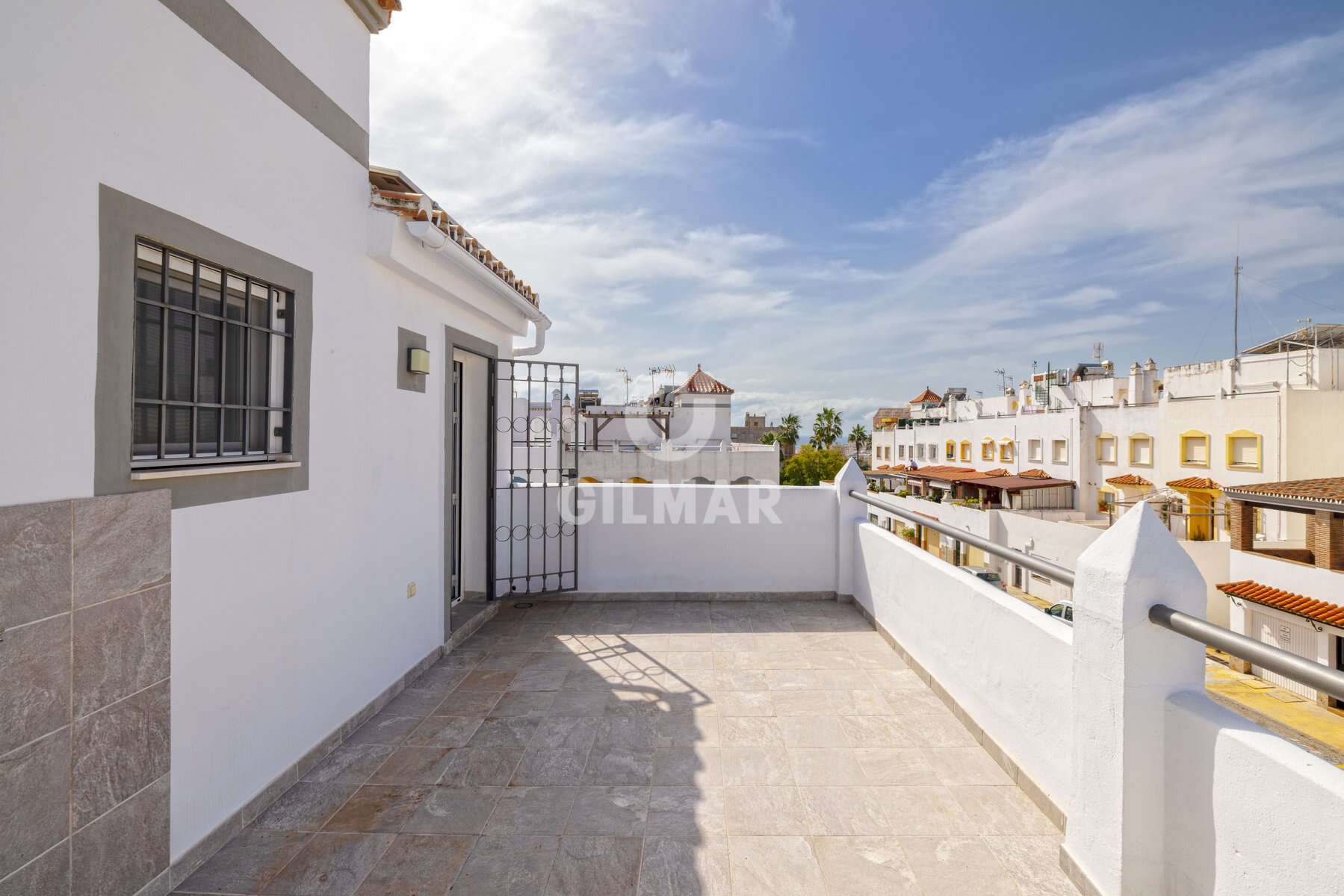 Photo of Semi-detached house