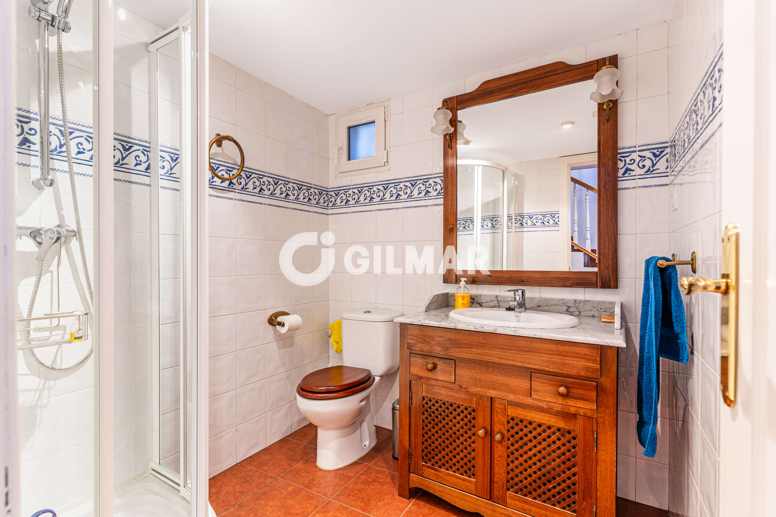 Photo of Semi-detached house