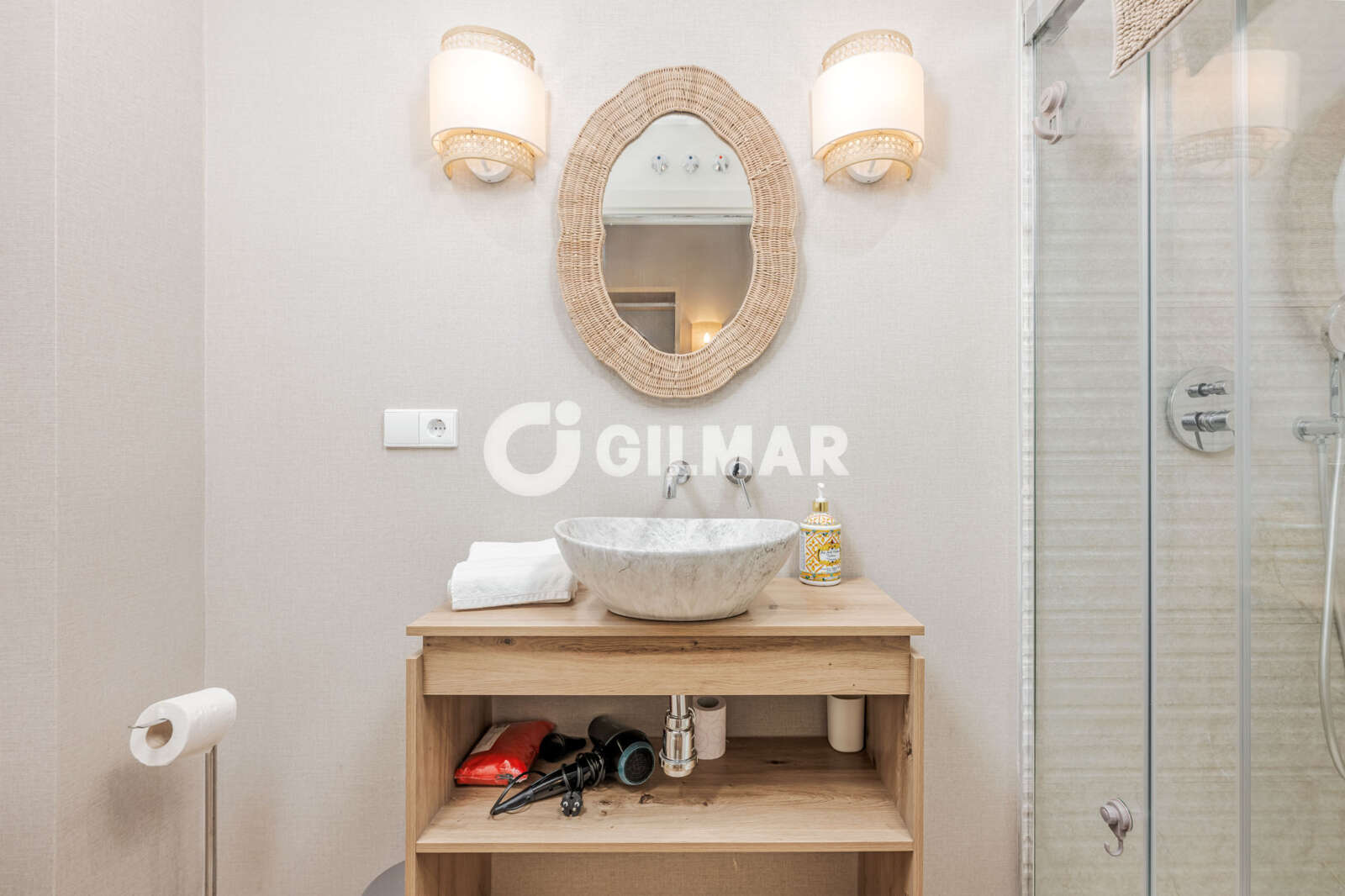Property slider Gilmar