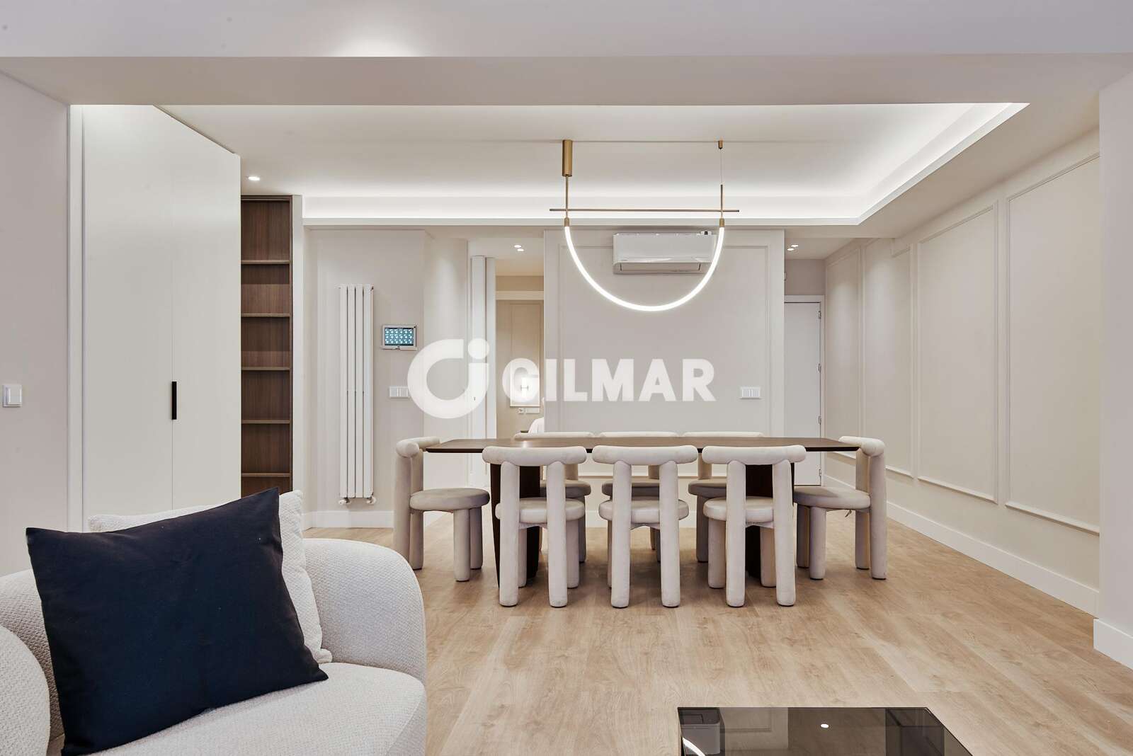 Property slider Gilmar