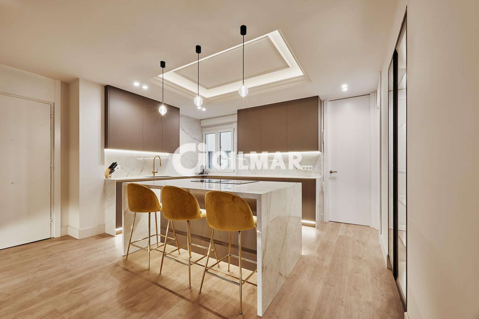 Property slider Gilmar