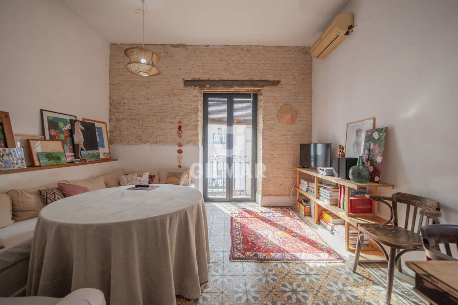 Property slider Gilmar