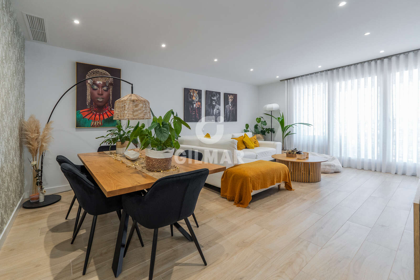 Property slider Gilmar
