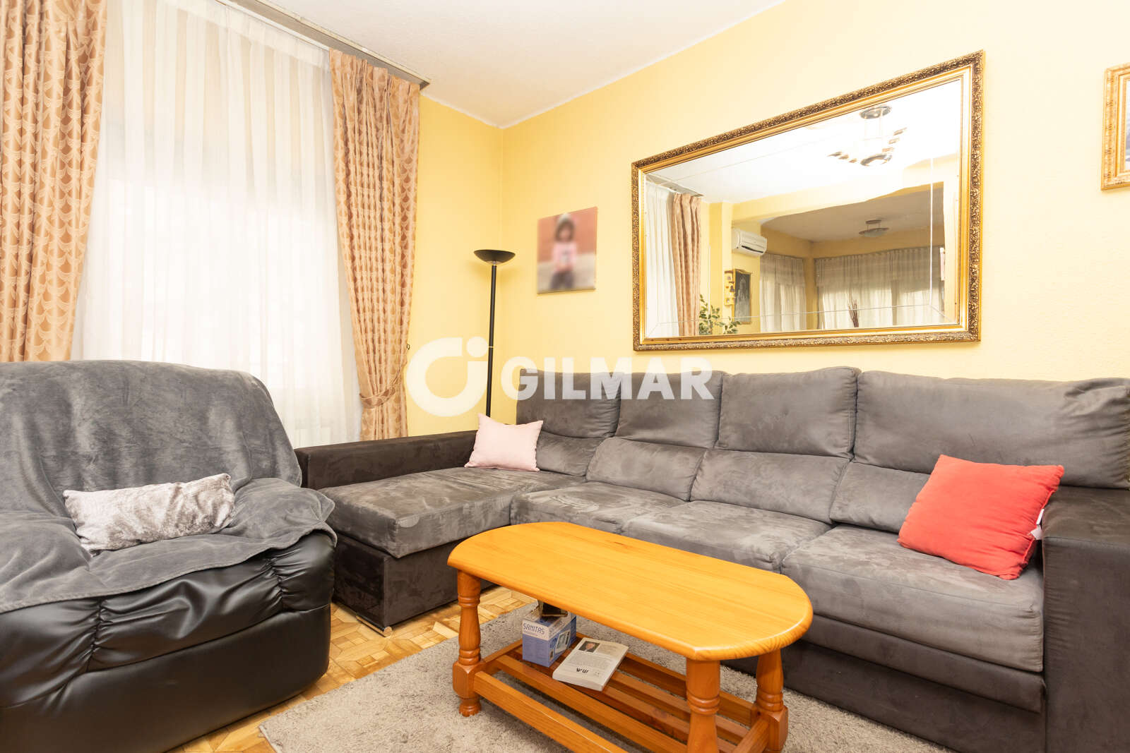 Property slider Gilmar