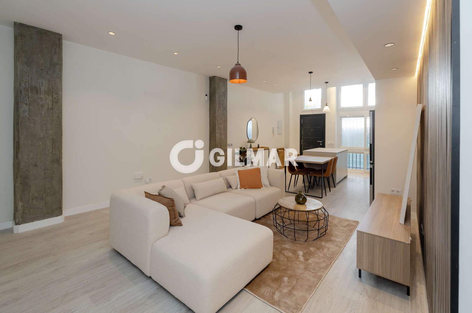 Property slider Gilmar