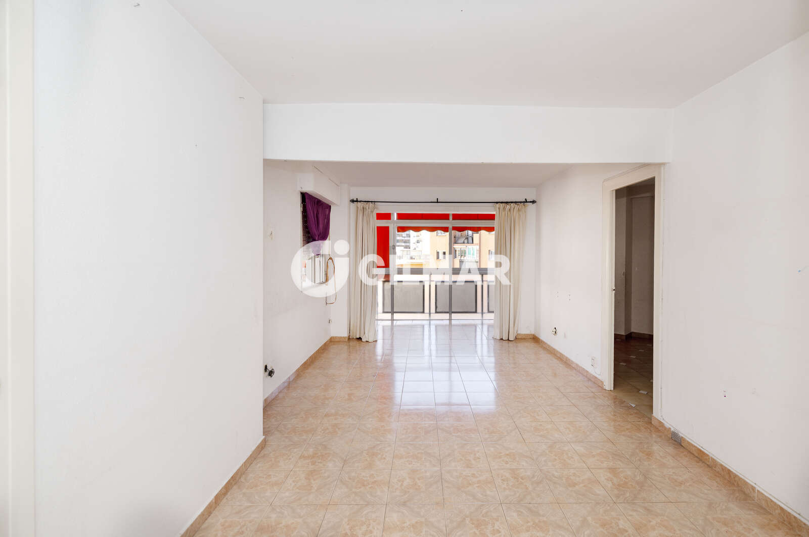 Property slider Gilmar