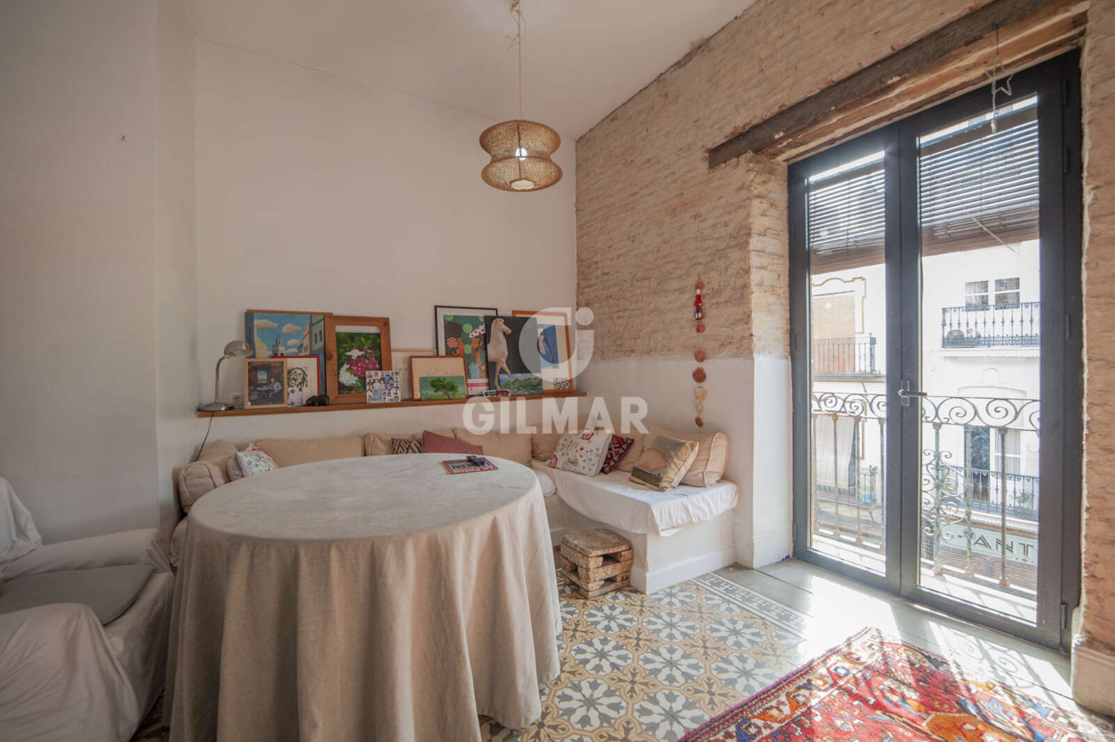 Property slider Gilmar