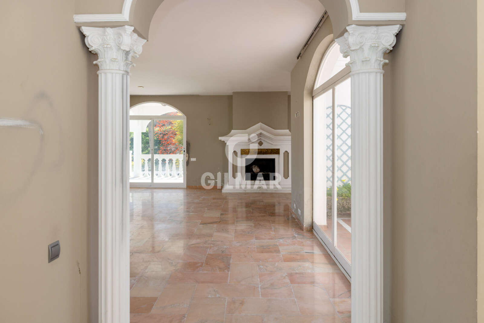 Property slider Gilmar